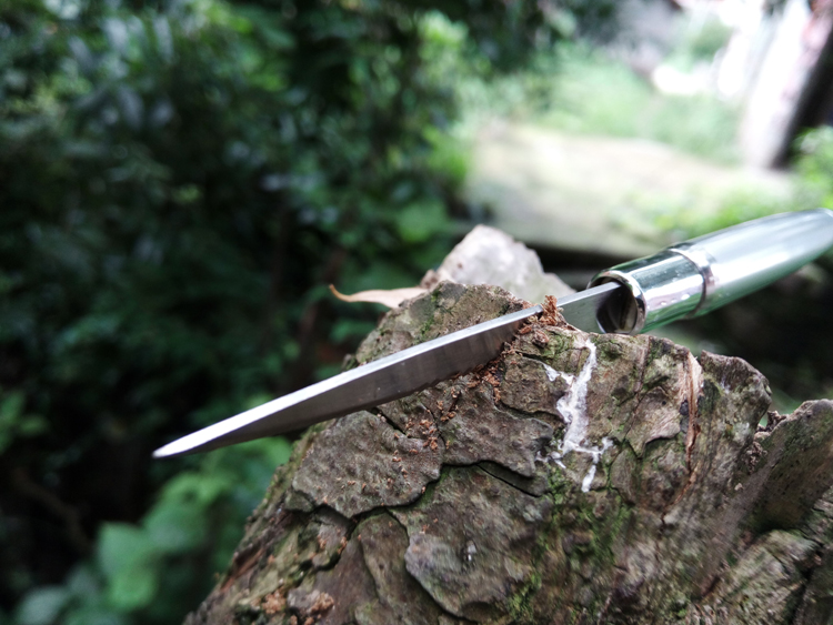 防身暗器隐形刀暗器笔锯齿战术笔刀男女生防身防狼过安检便携 金色