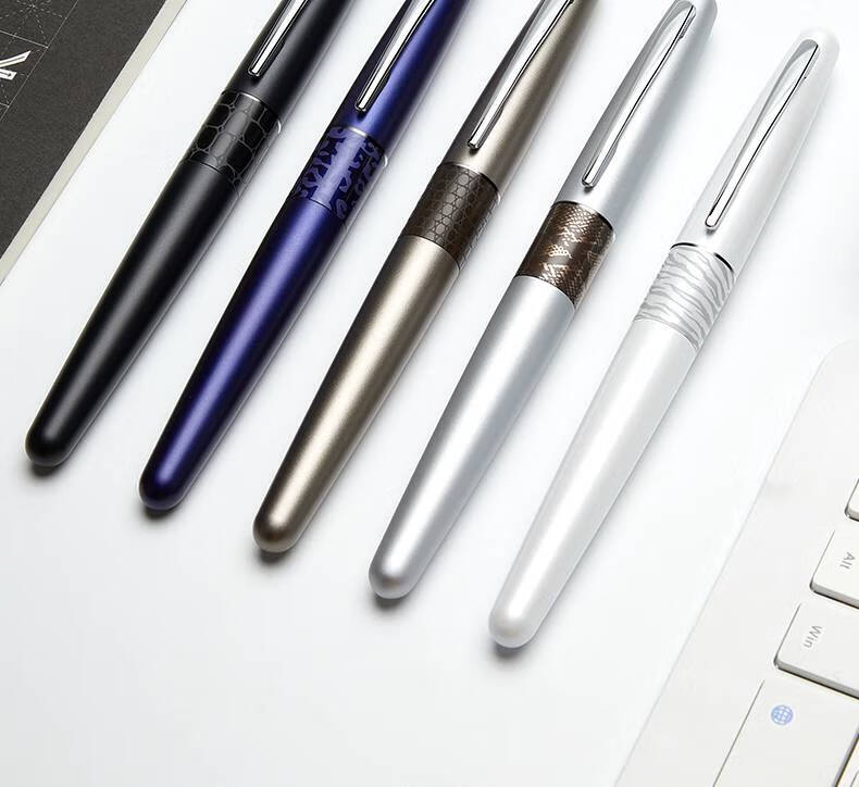 百乐(pilot)日本百乐(pilot)钢笔新款限定锦鲤礼盒套装78g升级版fp