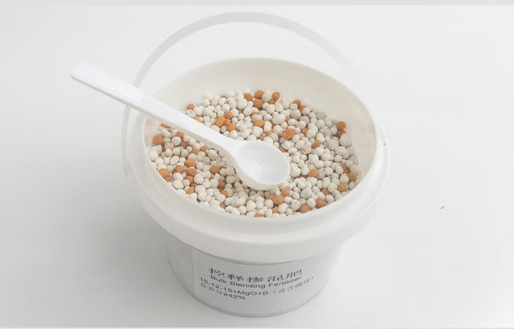 草莓种植专用肥料蚕沙有机肥家用盆栽海藻精黄腐酸钾通用型水溶肥矿源