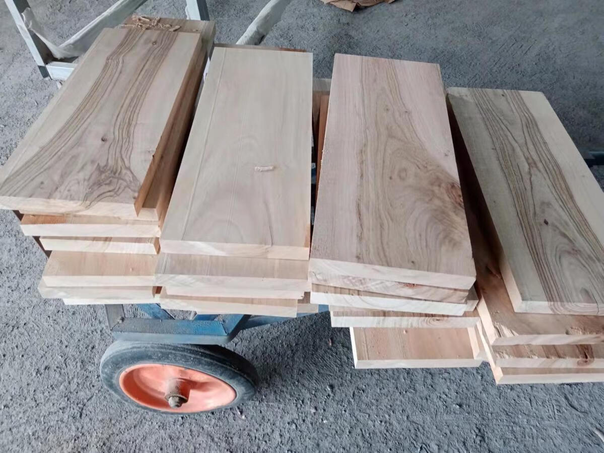 珠筠 江西香樟木木板定制直拼实木板材防虫e0级环保抽屉鞋柜衣柜分隔