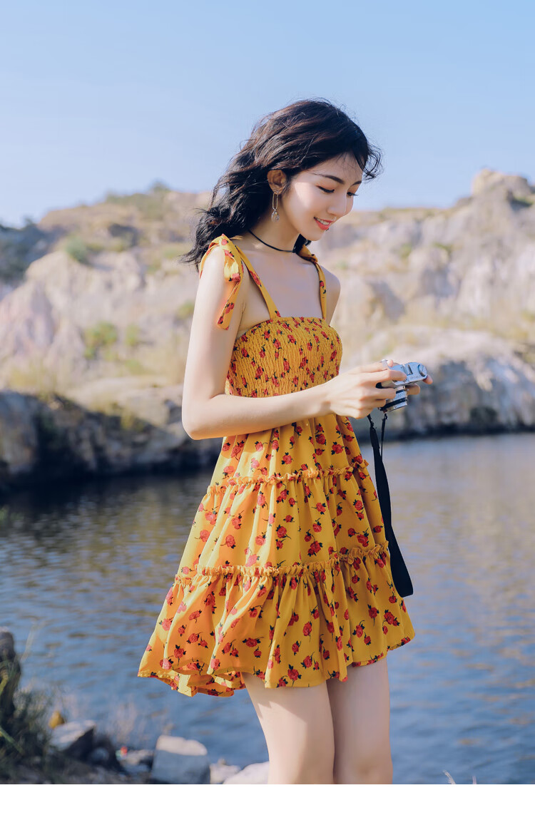 裙香港潮牌2020夏季新款小个子吊带裙海边度假短裙泰国碎花雪纺连衣裙