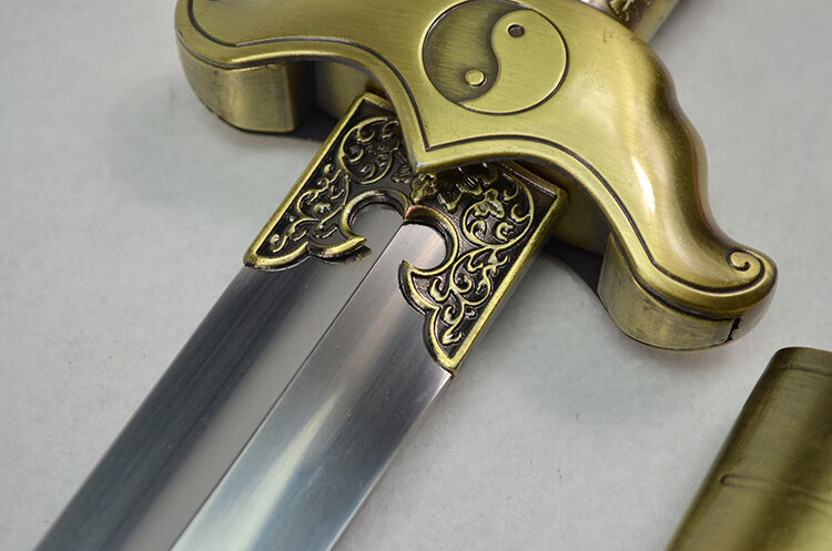 龙泉不锈钢男女太极剑硬剑武术晨练软剑未开刃 26寸