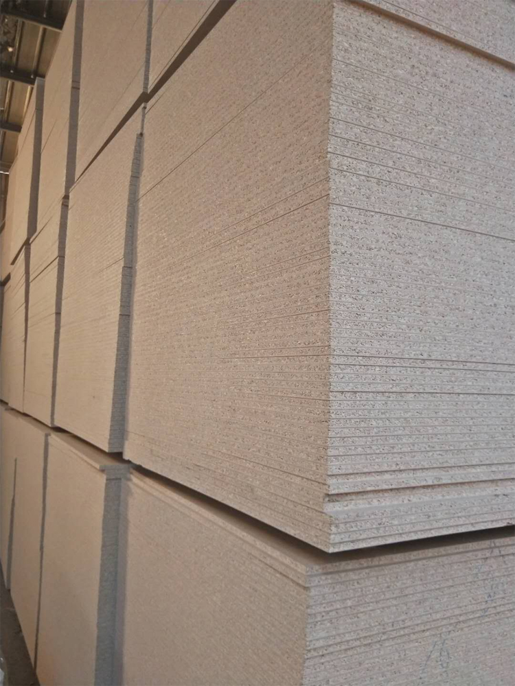 颗粒板材 双面柚木色颗粒免漆刨花板三聚氰胺橱柜装饰板材装修隔断饰