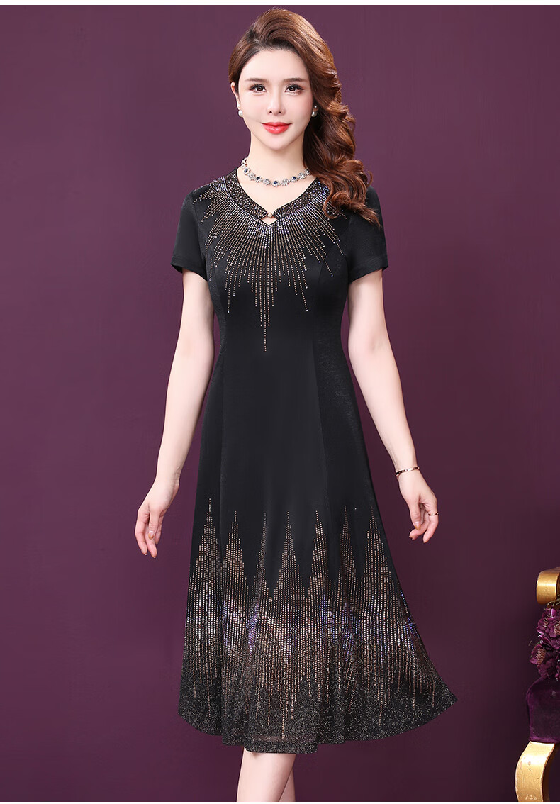 王小鸭连衣裙夏装女2022新款品牌妈妈中长款重工烫钻v领显瘦a字裙黑金