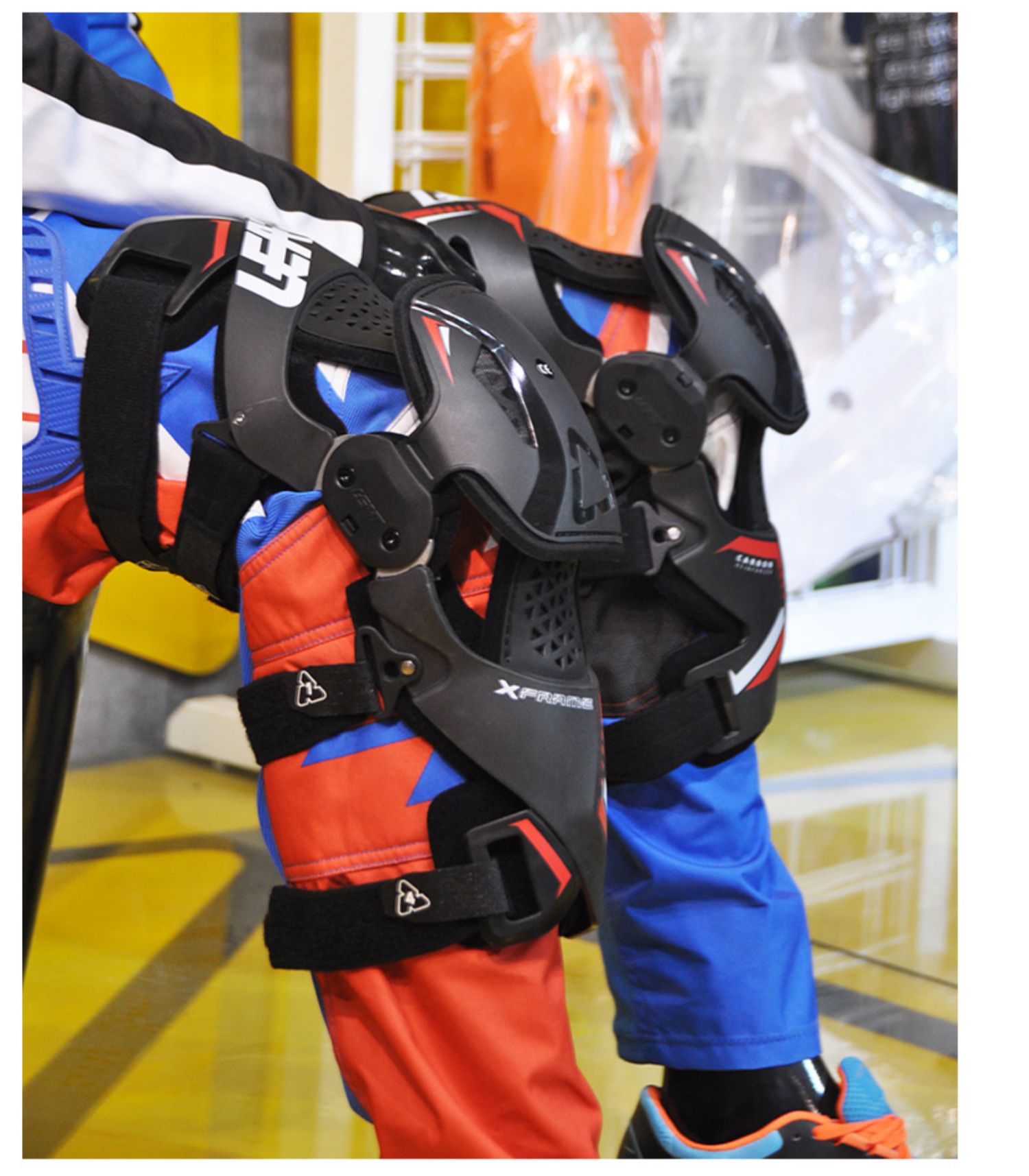 南非leatt越野摩托车机械腿金属可调活动轴防摔比赛护具骑行护膝 2022