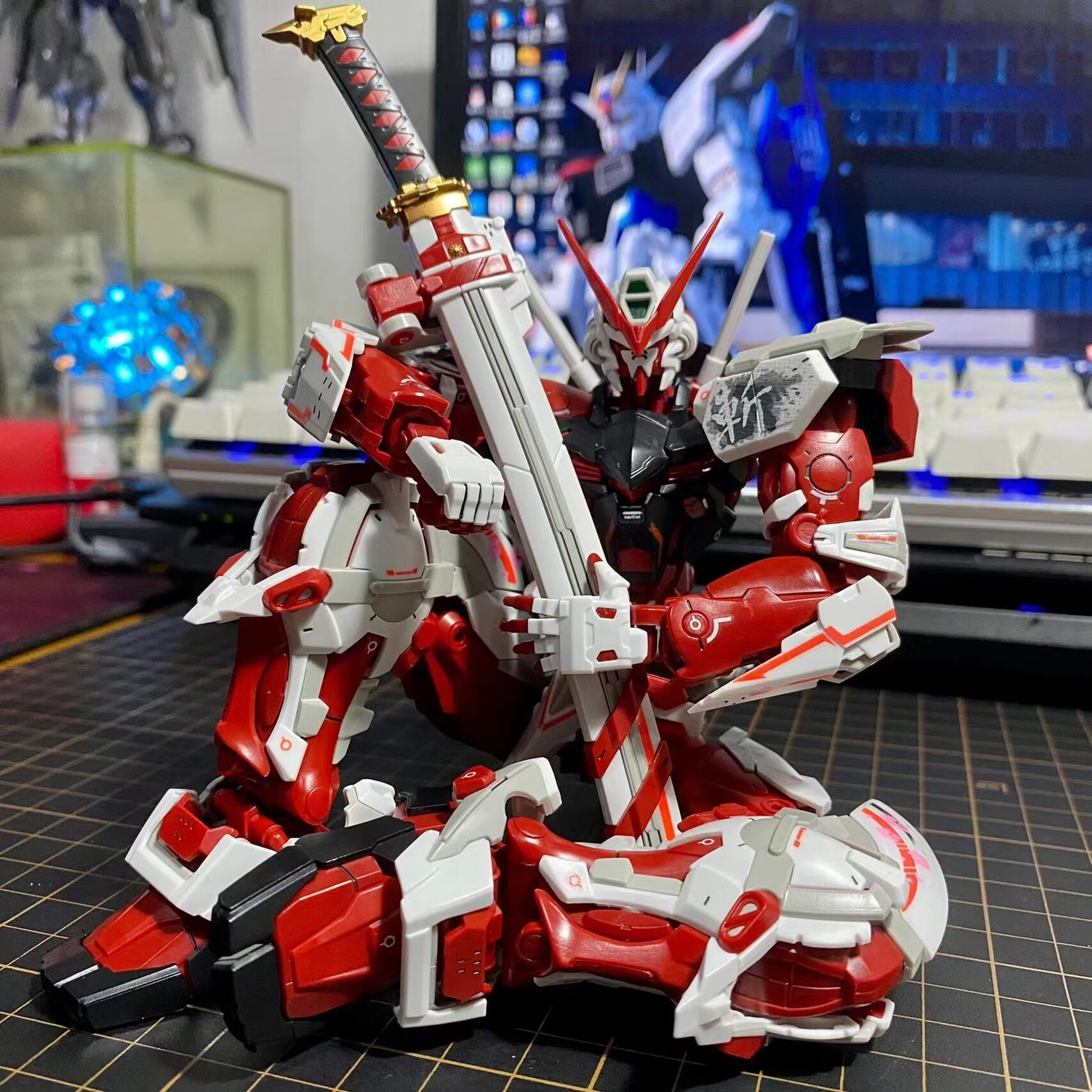 万代(bandai)高达拼装模型同款高达模型mg红异端mb强袭自由巴巴托斯