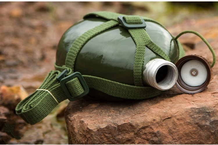 87式军壶行军水壶户外便携大容量军训制老式解放水杯背带加厚旅行铝