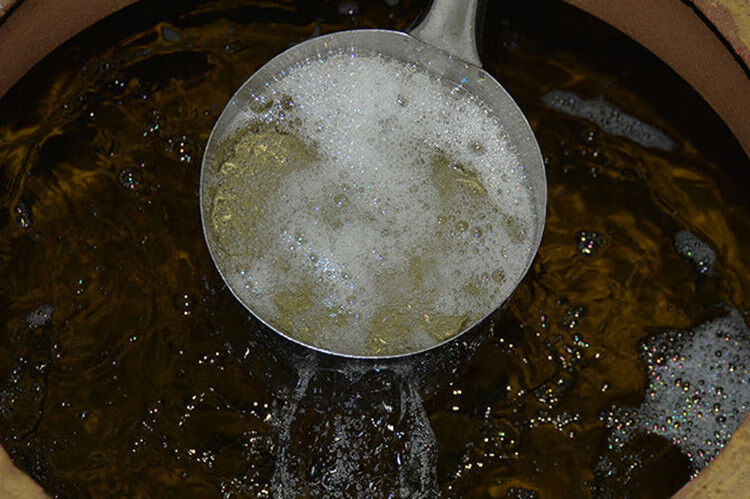 云南包谷酒农家自酿纯粮食白酒泡酒专用老酒50度散装白酒10斤桶装窖藏