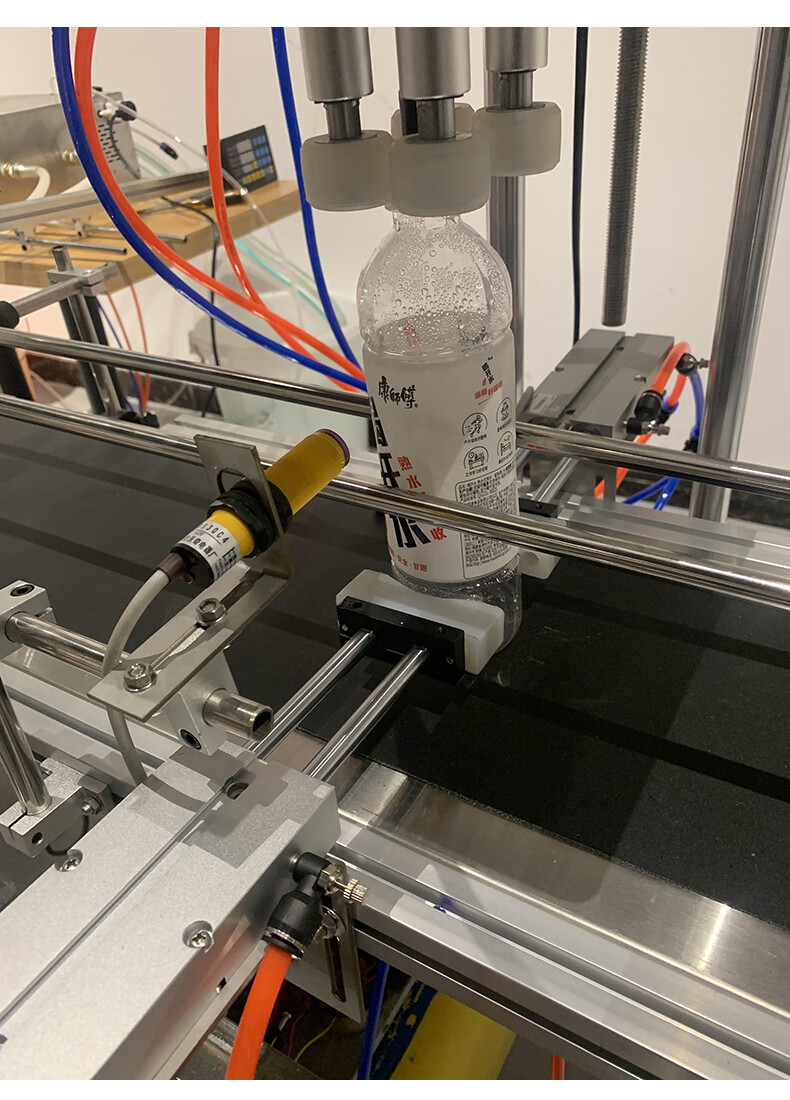自动旋盖机拧紧器 鸭嘴瓶搓盖机塑料瓶喷雾瓶拧盖机流水线 k4夹瓶款半