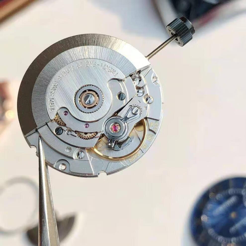 京品优选可组装整表表壳机芯瑞士表eta2824228362精磨机芯v8天文台