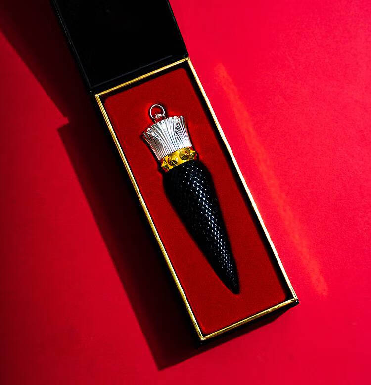 路铂廷christian louboutin cl萝卜丁口红女王权杖黑管唇膏001m 深