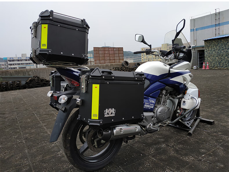 适用于宝马g310r/gs 边包边箱铝合金三箱尾箱箱架上下护杠保险杠宝马