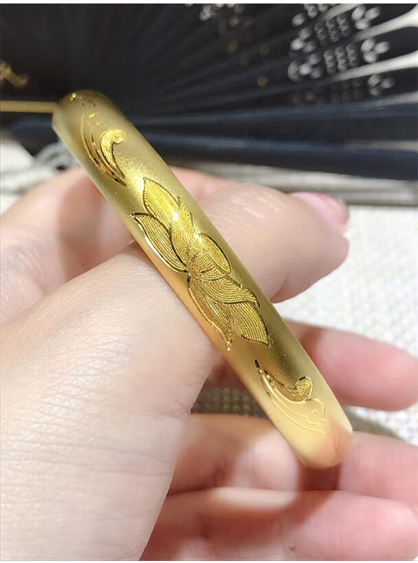 老凤凰古法金手镯莲花黄金镯子妈妈款足金宽面磨砂镯子古风999足金