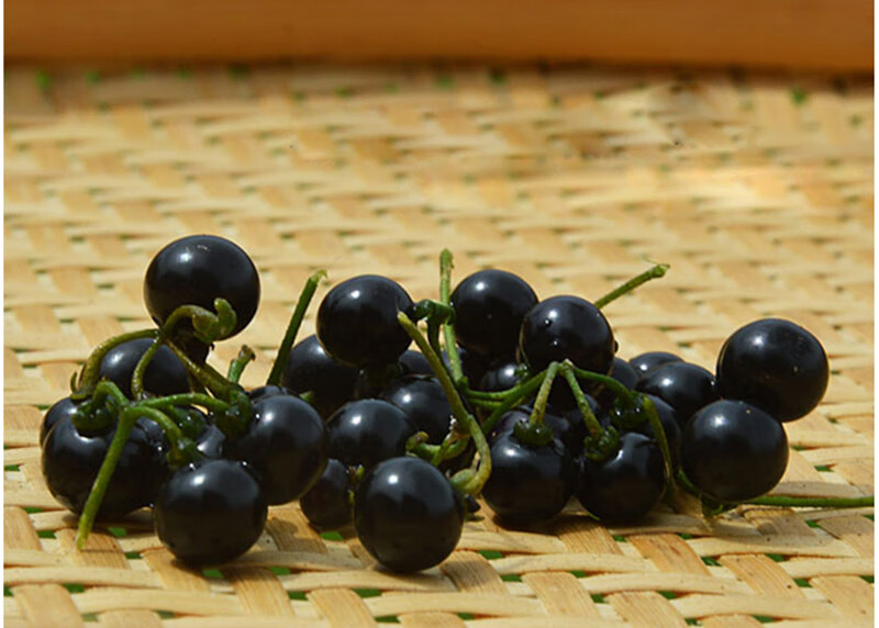 顺丰空运龙葵果黑黝黝黑悠悠黑天天黑星星野葡萄儿时回忆500g250g