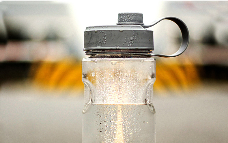 
                                        富光太空杯 户外运动水杯 夏季大容量FS1066水壶塑料茶隔杯子便携 1000ML绿色                