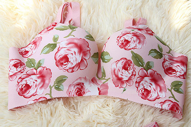 花妃世家 の玫瑰花一片式无痕超聚拢高品质文胸内衣女11259 花色 70a