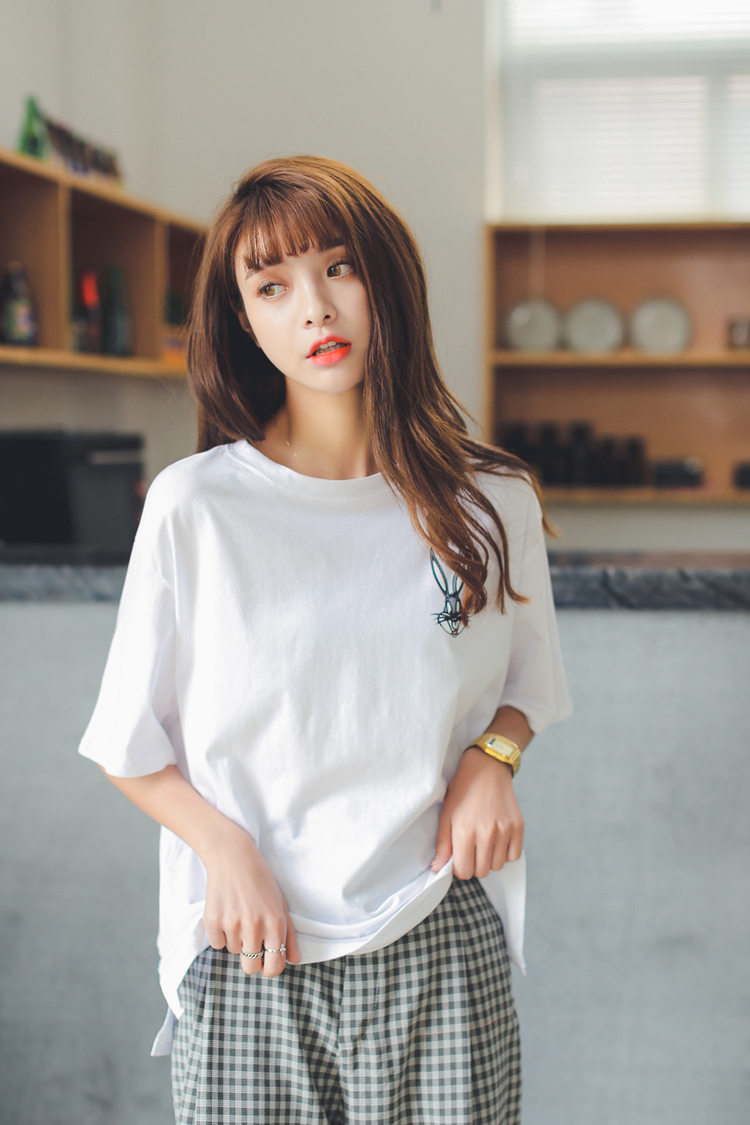 扬姿2015模特实拍简约基础款兔八哥短袖t恤 粉红色 均码