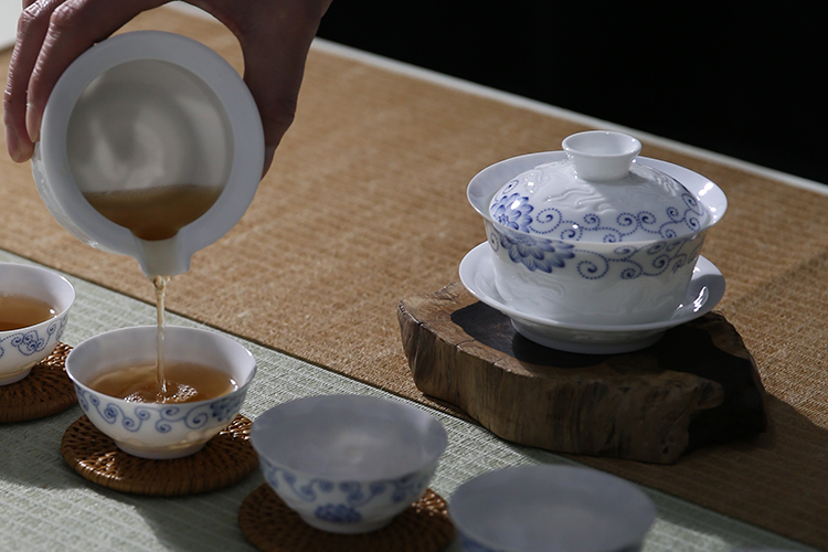 湛卢 景德镇青花瓷盖碗 功夫茶具三才盖碗 大号陶瓷茶碗 薄胎/蓝莲花