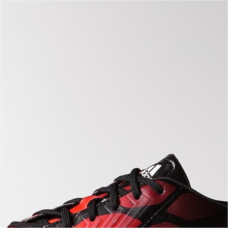 商品品牌         阿迪达斯(adidas) 商品名称 adidas predator