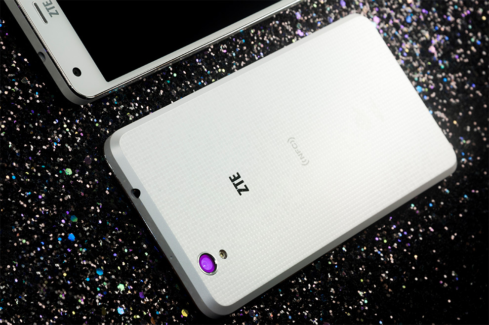 中兴 青漾3 (G719c) 双卡双待 电信4G 智能 手机 白色 8G