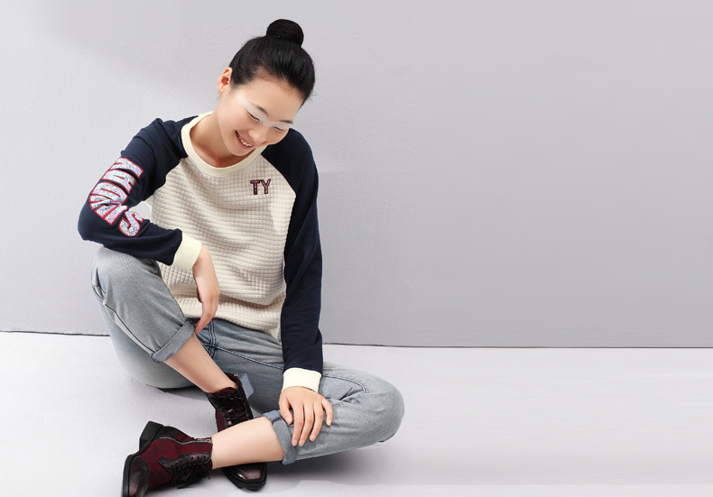 初语春季卫衣女棒球服宽松休闲运动学生套头卫衣女8530521903 米白 L
