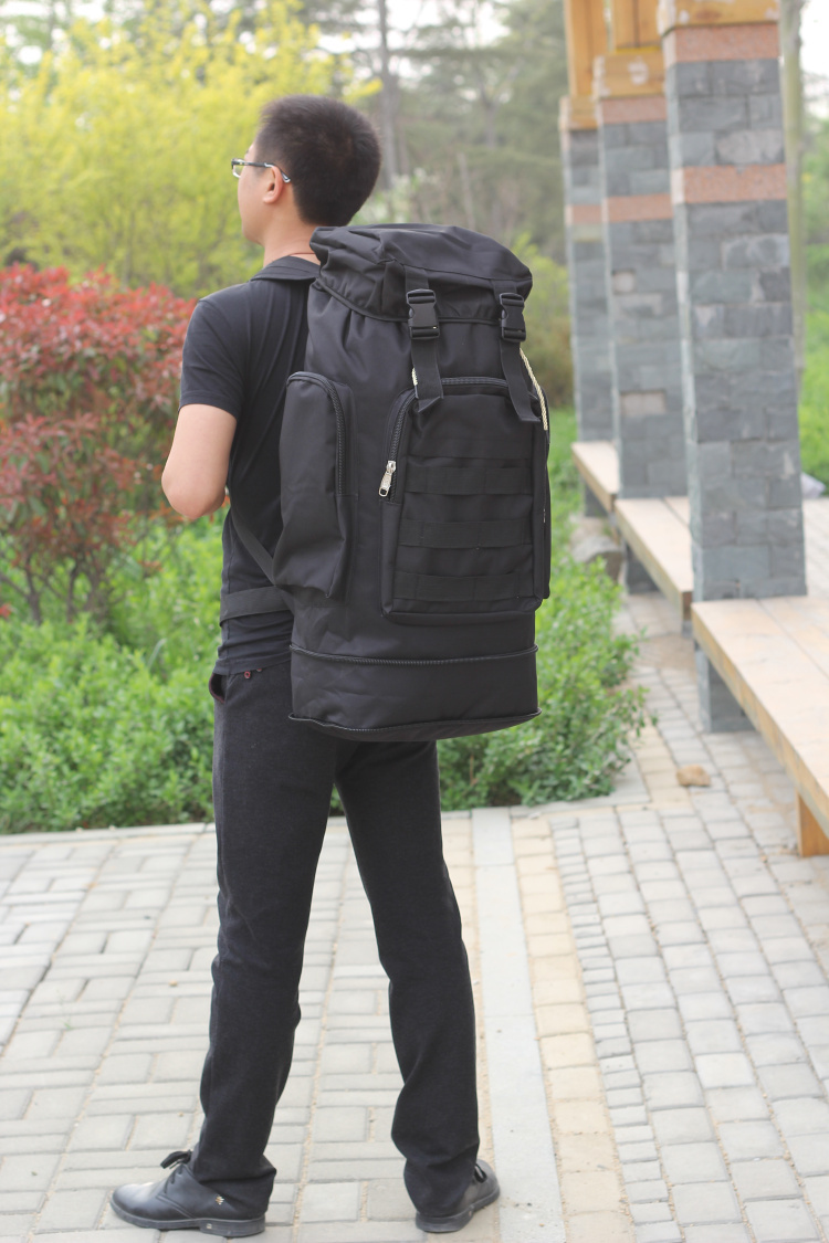 超大容量旅行包男士双肩包加大行李包户外登山包休闲野营背包旅游