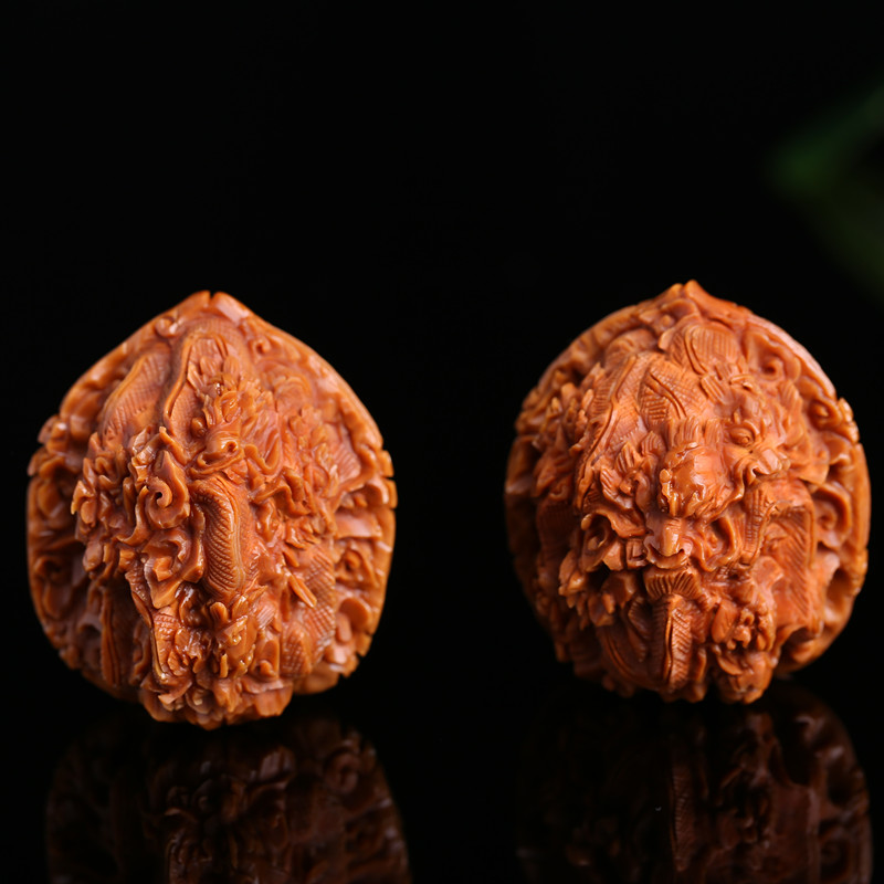 京兰天然文玩核桃手把件纯手工精刻九龙戏珠野生核桃狮子头男_ 8折