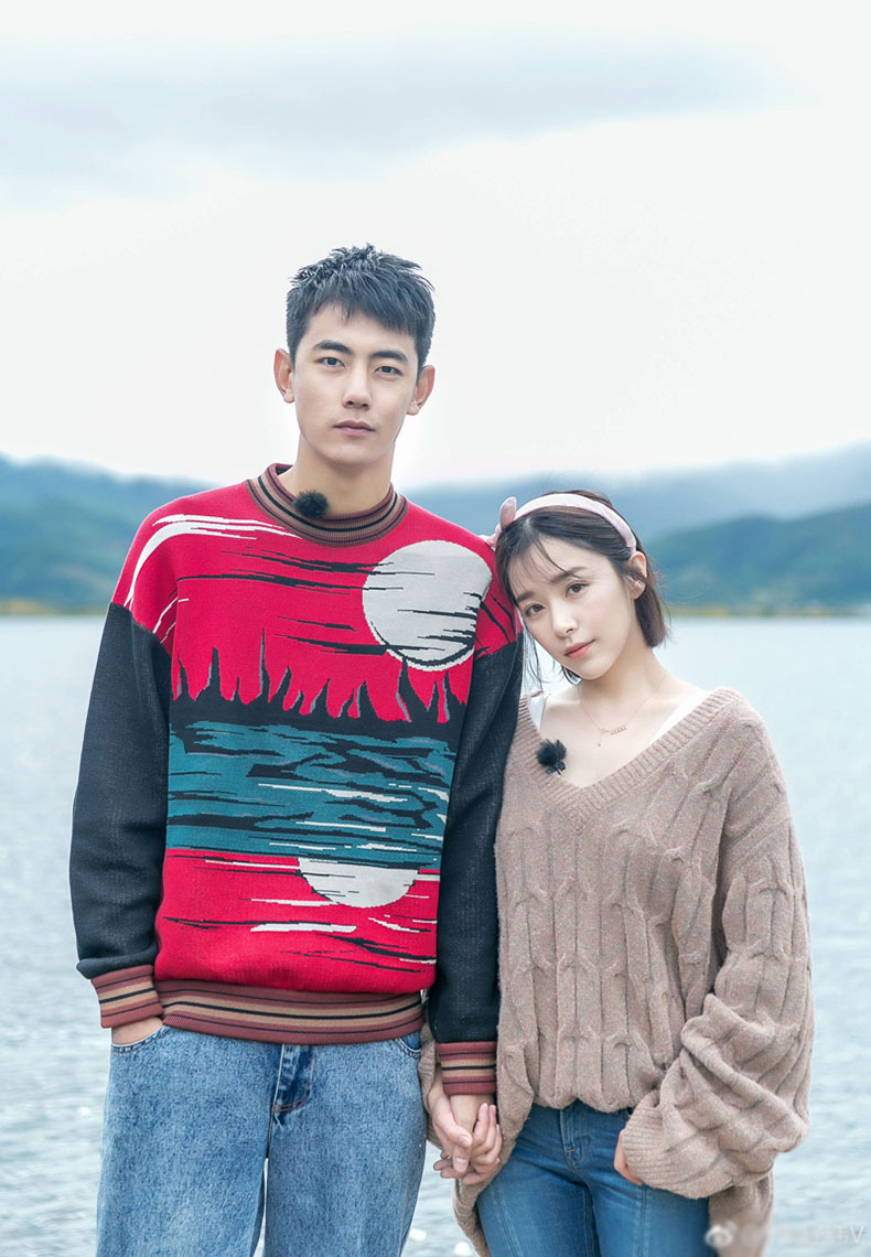 碟诺 香港潮牌亲爱的客栈阚清子同款咖啡色中长款毛