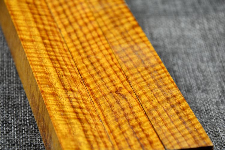 非洲黄花梨木 木料 满满水波纹闪电纹 手串料佛珠料木头原木料 黄花梨