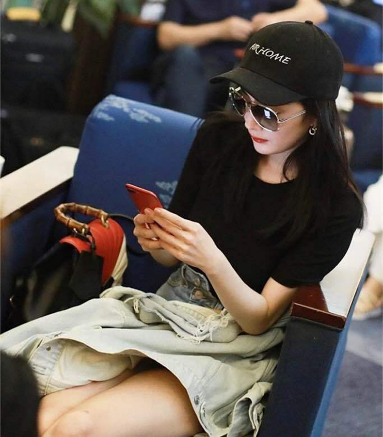 悠曼娅2018春夏款杨幂幂明星同款帽子女士学生韩版刺绣鸭舌帽字母棒球