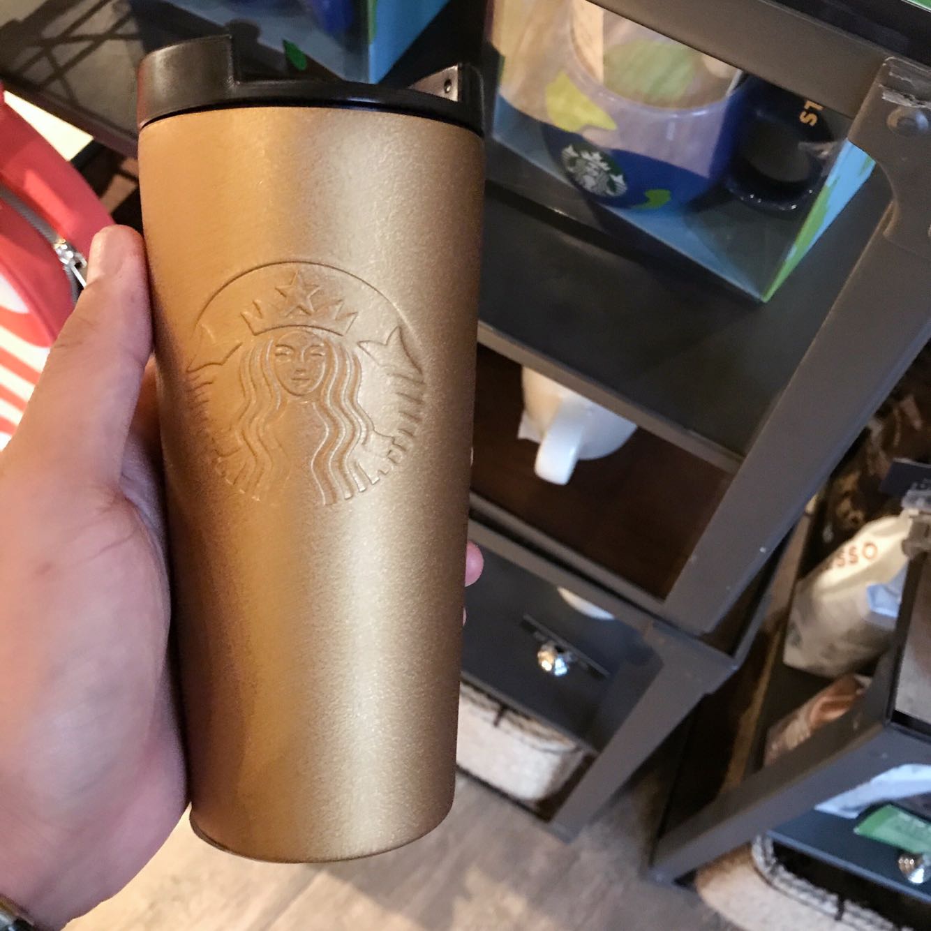 星巴克杯子礼物2018狗年磨沙金色不锈钢随行杯金色皱纹漆保温杯sn2841