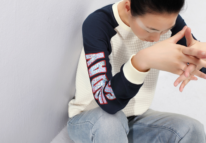 初语春季卫衣女棒球服宽松休闲运动学生套头卫衣女8530521903 米白 L