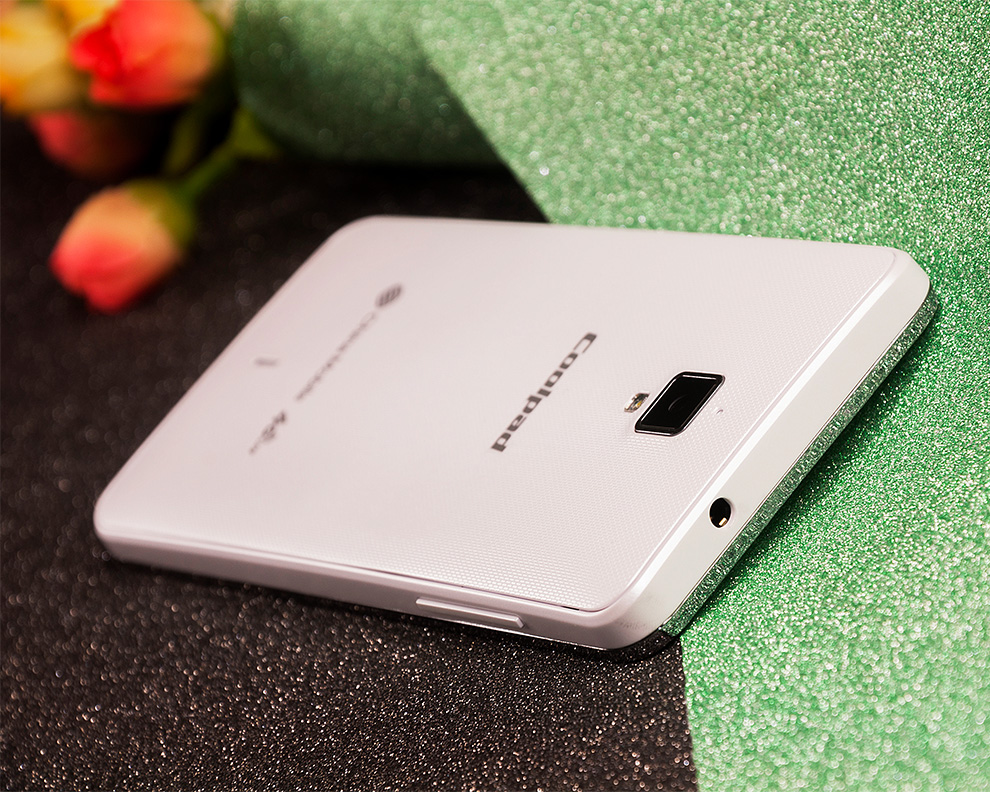 酷派 8702D  移动4G  双卡双待 智能 手机（4G ROM） 白色
