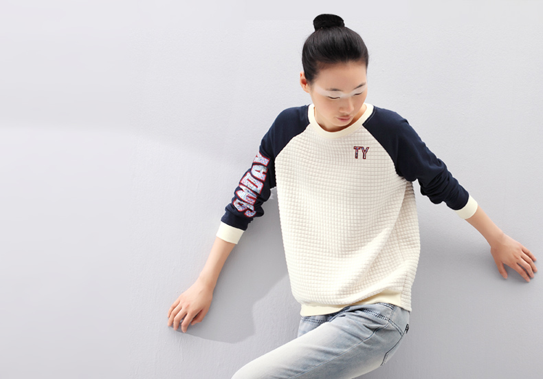 初语春季卫衣女棒球服宽松休闲运动学生套头卫衣女8530521903 米白 L