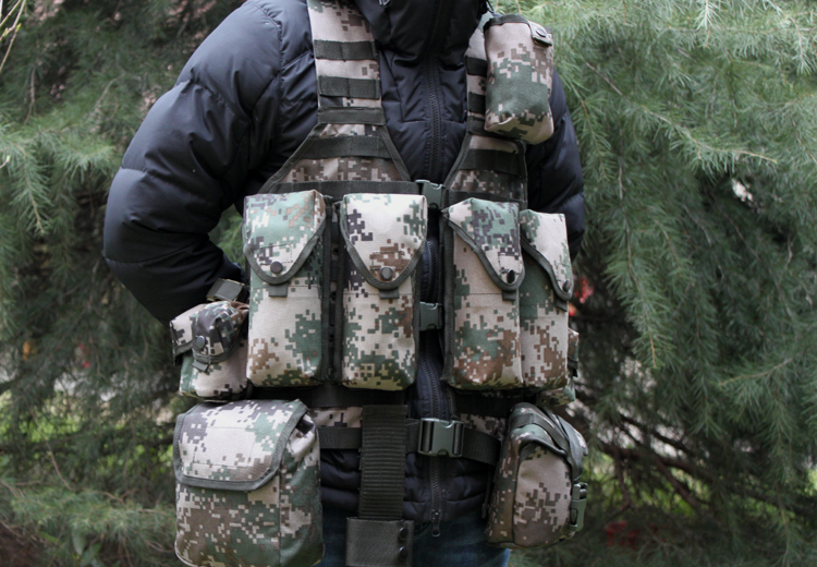 06单兵战斗携行背具数码战术背心马甲战斗携行装具袋 干部7件套