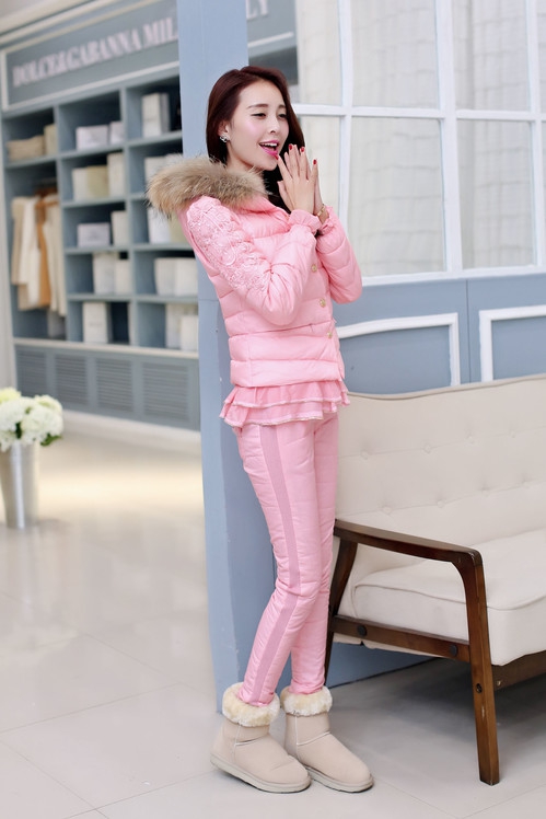 娇女坊       2015秋冬装新款淑女装修身时尚蕾丝羽绒棉服三件套短款棉衣 紫色 L