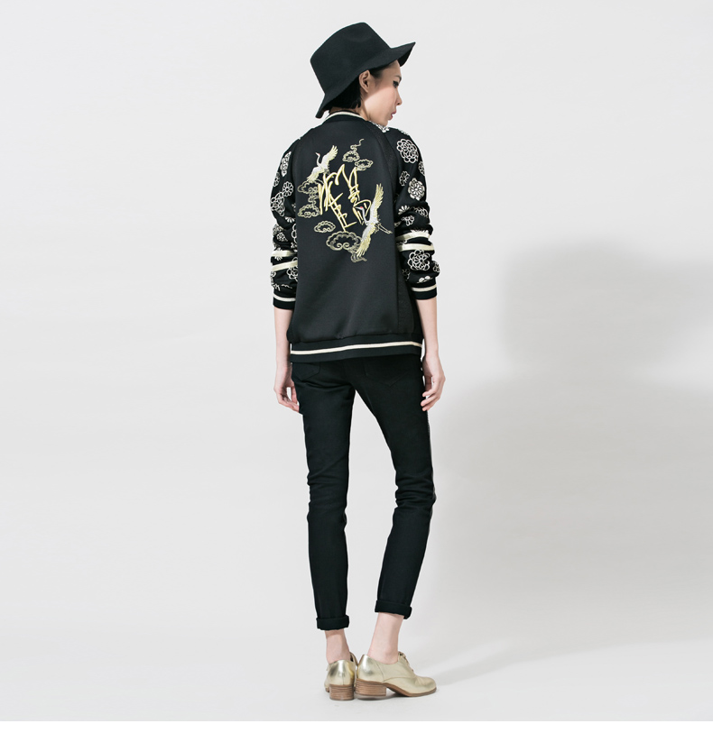 
                                        VING春装新款高端女装刺绣棒球服时尚运动衫修身短款外套夹克9531411011 黑色 XL                