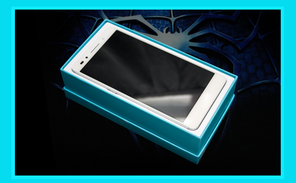 
                                        华为 荣耀7 4G双卡双待双通手机 冰河银 移动4G(16G ROM) 标配                