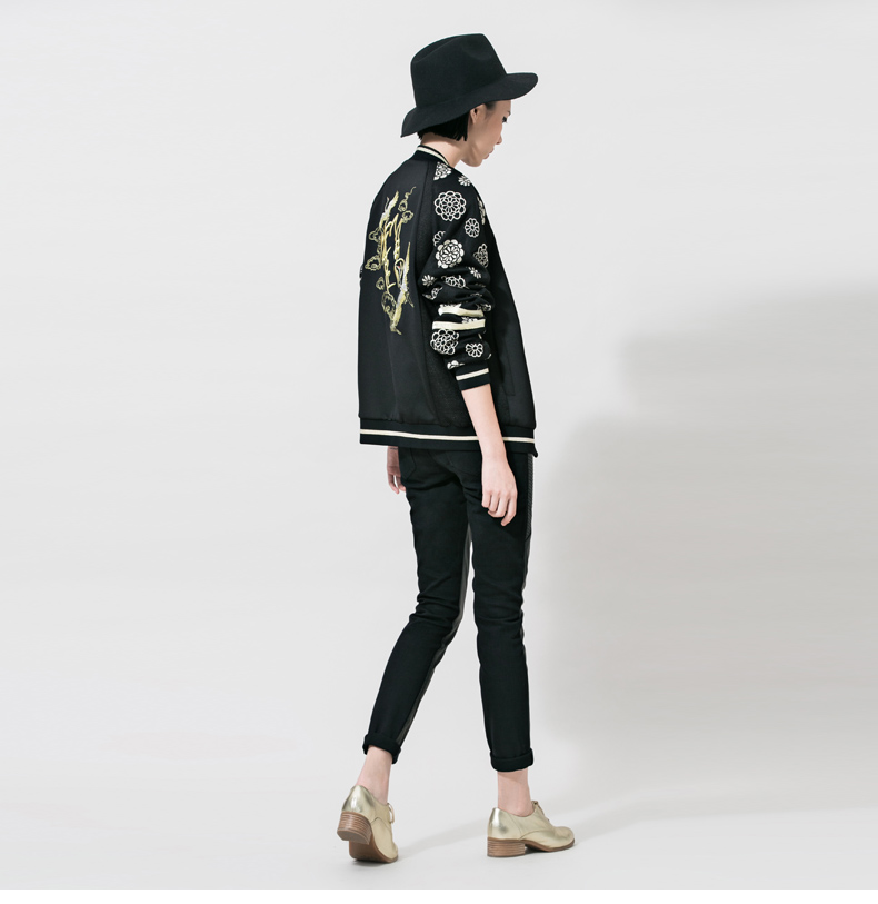 
                                        VING春装新款高端女装刺绣棒球服时尚运动衫修身短款外套夹克9531411011 黑色 XL                