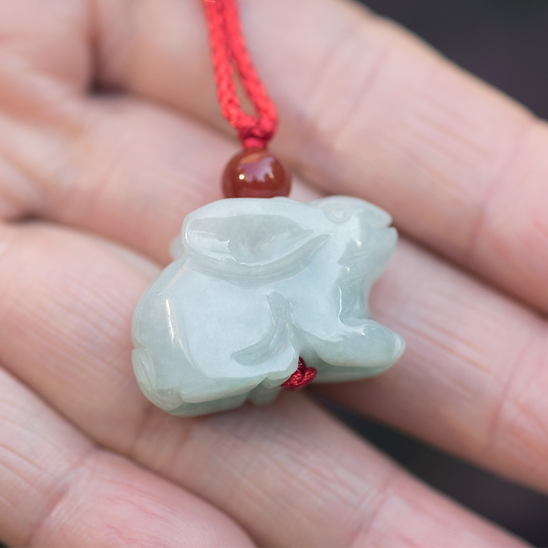 淘玉翡翠兔挂件生肖玉兔吊坠生小兔子玉小孩玉兔项链项坠bev兔