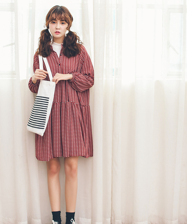 蝶恋草2016春款韩版复古森女系碎花宽松雪纺连衣裙女装 黑色 均码