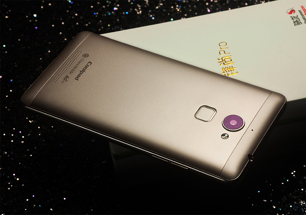 
                                        酷派 锋尚PRO 双卡双待 4G 智能 手机 银色 电信4G(2G RAM+8G ROM) 标配                