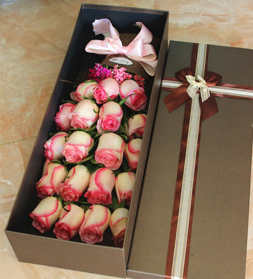 哈尔滨鲜花速递同城香槟粉白红玫瑰花礼盒花束生日三八节花店 香槟