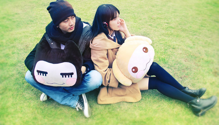 小左小右动漫抱枕靠垫午睡办公室汽车全棉枕头 沙发护腰两用靠枕