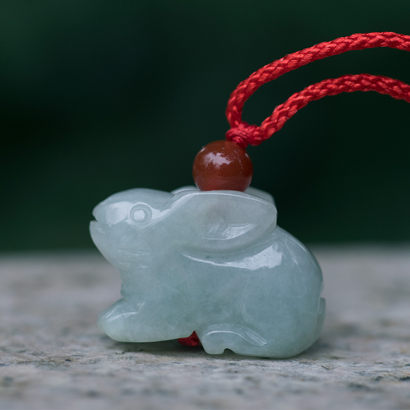 淘玉翡翠兔挂件生肖玉兔吊坠生小兔子玉小孩玉兔项链项坠bev兔