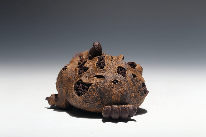 涧溪宜兴紫砂茶宠摆件雕塑茶具名家陈洪军手工树皮金蟾大霸气万年金蟾