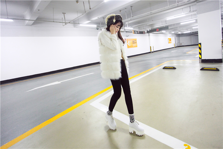 韩流蜜丝 2016秋冬韩版新款女中长款仿皮草大衣毛外套马甲背心 白色 均码