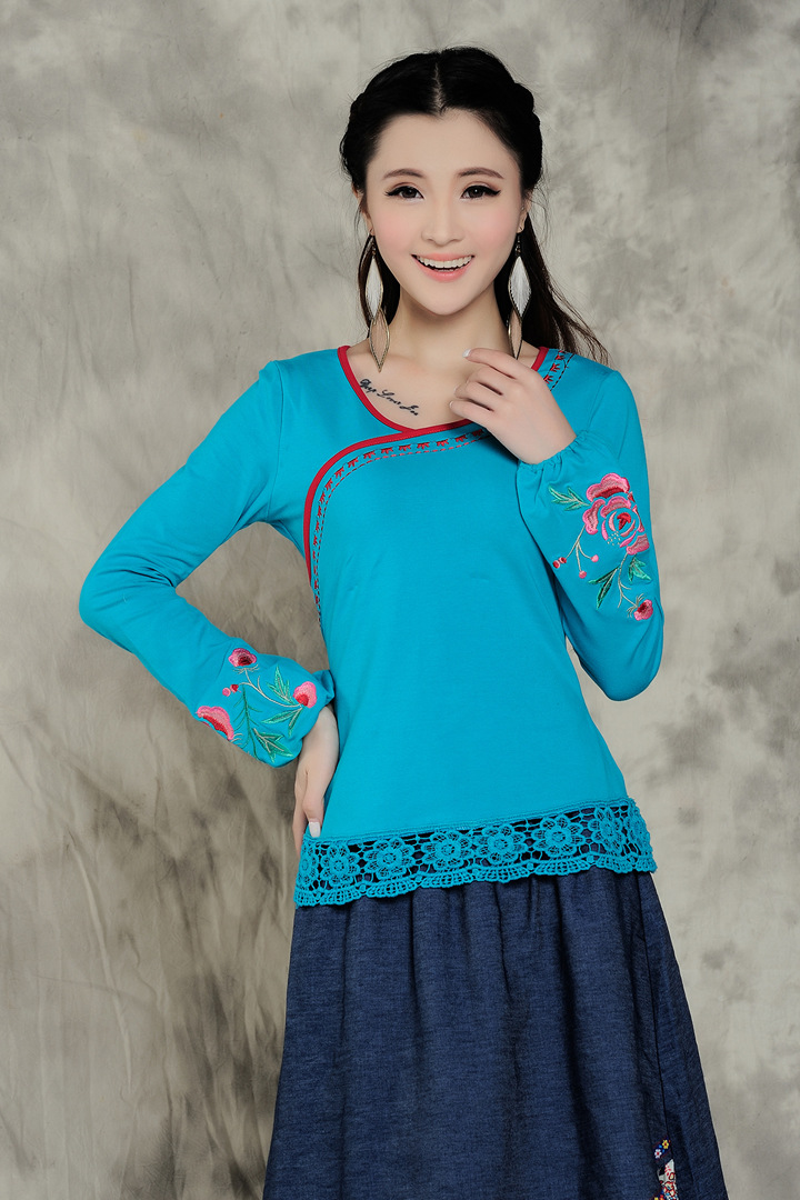 歌莲莹新款秋装民族风刺绣复古灯笼袖钩花下摆女长袖t恤 黑色 xxl