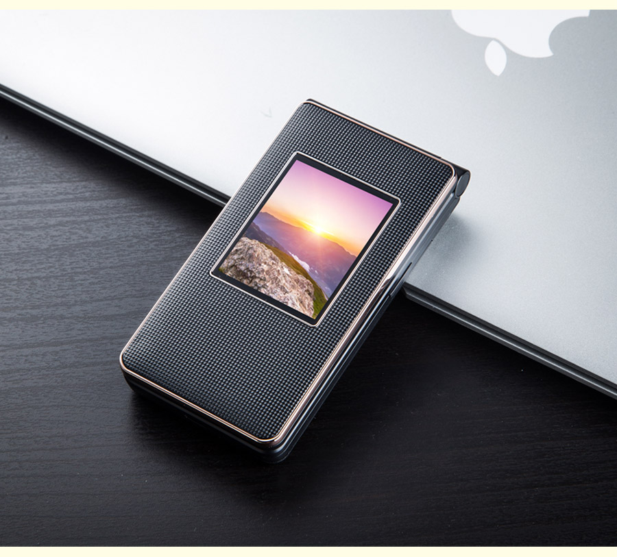 
                                        易丰（Ephone）E88 电信CDMA 2G 翻盖老人手机 黑色                