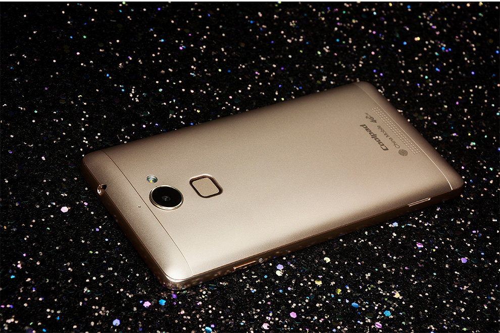 
                                        酷派 锋尚PRO 双卡双待 4G 智能 手机 银色 电信4G(2G RAM+8G ROM) 标配                